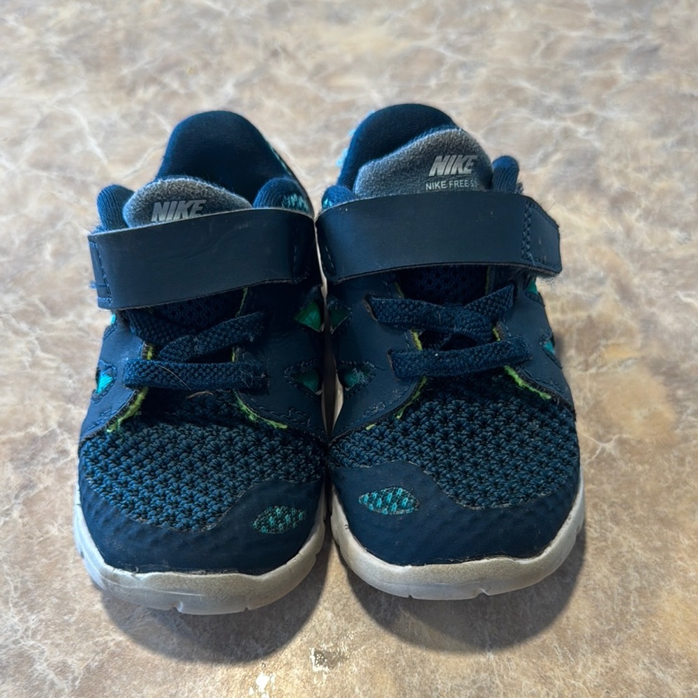 Nike Blue and Green Sneakers with Velcro Straps and Breathable Mesh